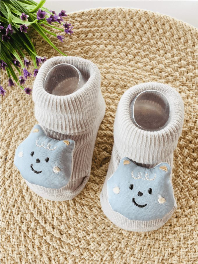 Cream Cutiee Anti-Slip Booties