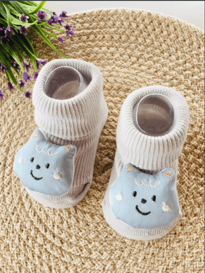 Cream Cutiee Anti-Slip Booties